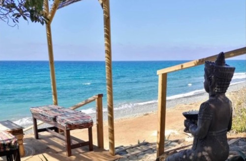 Pomos House | Where the Magic of the Mountains meets the Sound of the Sea