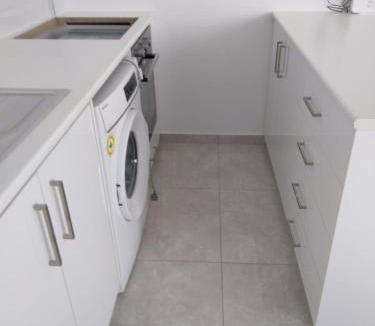 Agios Tychon Apartment | White Sea View Apartment