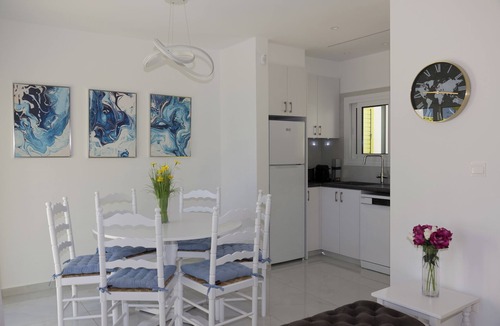 Chlorakas House | Yellow 16 Sea View Vacation Home