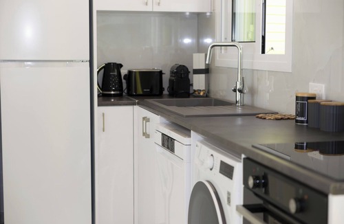 Chlorakas House | Yellow 16 Sea View Vacation Home