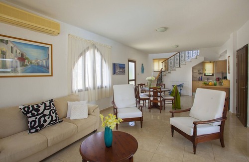 Pernera Villa | You and Your Family will love this Villa close to the beautiful town of Protaras