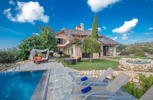 Ayia Napa Villa | You will Love This Luxury 4 Bedroom Holiday Villa in Ayia Napa with Private Pool