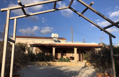 Tremithousa House | Zivla’s Stone House. Ideal for large party groups, weddings, aniversaries!