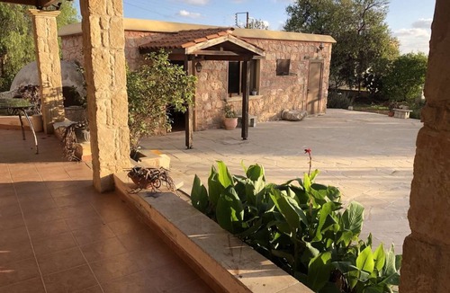 Tremithousa House | Zivla’s Stone House. Ideal for large party groups, weddings, aniversaries!