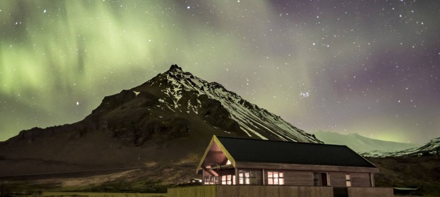 Comfortable cottage getaway near Snæfellsjökull national park in Arnarstapi