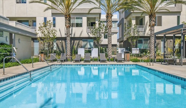 #1 Anaheim Gem-Disney-Stadium-Honda Center-Pool-Spa-BBQ-Park in Anaheim