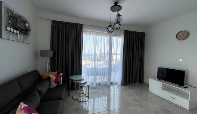 1 Bedroom apartment in Idyll homes, Esentepe, opposite Hilltown beach in Ayios Nikolaos