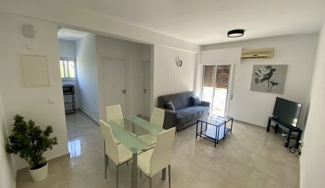 1-bedroom flat 100m from the beach in Tourist area
