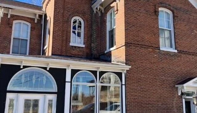 1869 Historic Italian Villa on the Bluff in Dubuque