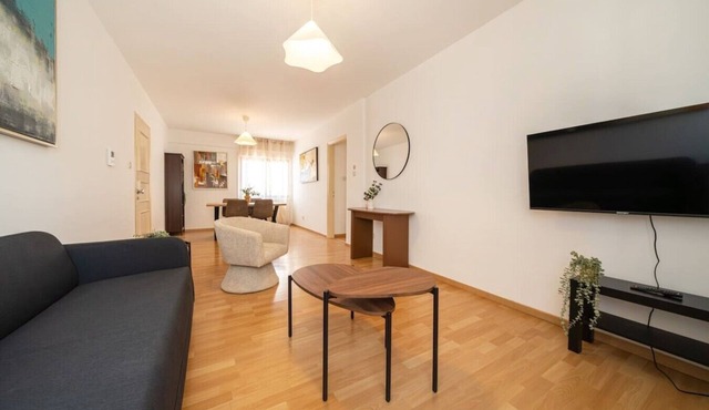 2 bedroom flat in city centre