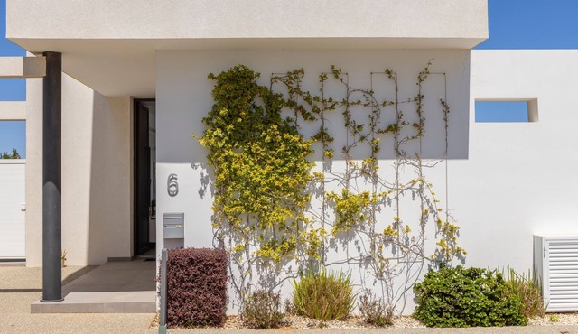 2 bedroom villa in Pernera with private pool in Protaras