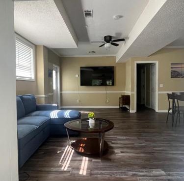 2BR private Duplex, quiet, central,remodeled in Dalton