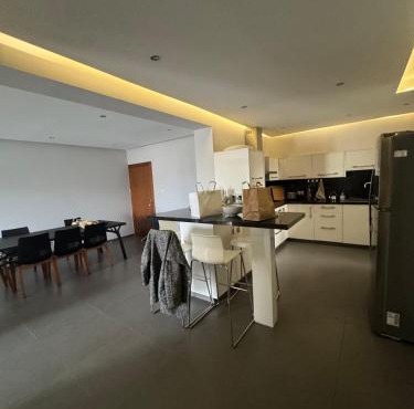 3 bedroom seafront apartment