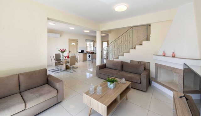 3 bedroom villa with impressive private pool in Latchi
