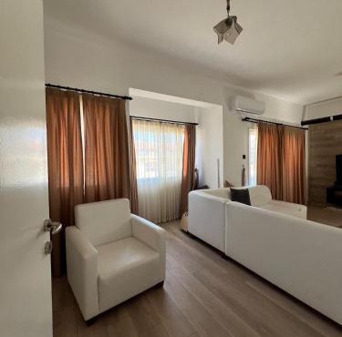 3artı1 iki katlı daire in Aglantzia