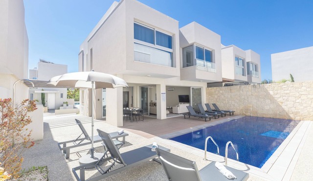 4 Bed Villa with private pool - Brand new