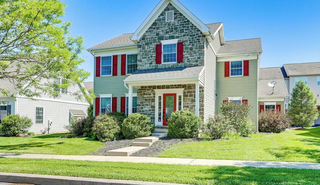5 Mi to Downtown: Pet-Friendly Lancaster Getaway in Lancaster