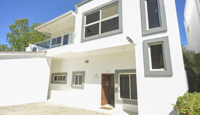 Amazing Beach Villa, Pool, BBQ,5Bedrooms, 12Guests in San Juan del Sur