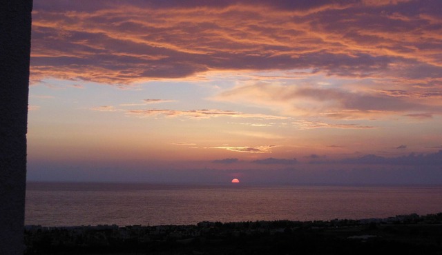 Amazing sea view location - Spacious 2 Bedroom 2 Bathroom House - Wifi & air-con in Chloraka
