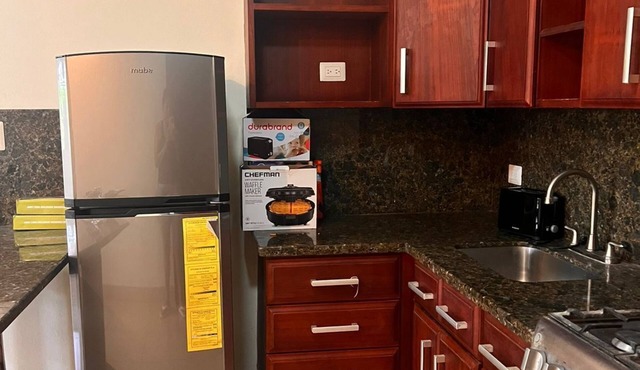 Apartamento Fresco y Seguro con Piscina y Terrazas, 1 Hora las Mejores Playas in Managua