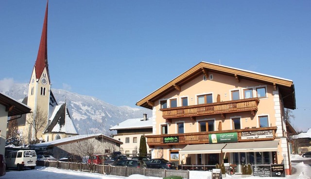 Apartment in Uderns near Ski Lift Hochzillertal in Uderns
