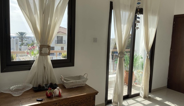 Apartment Sleeps 4 With Sea Views