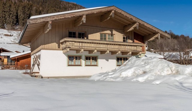 Chalet in Bramberg near Ski Slopes in Bramberg am Wildkogel - Mühlbach