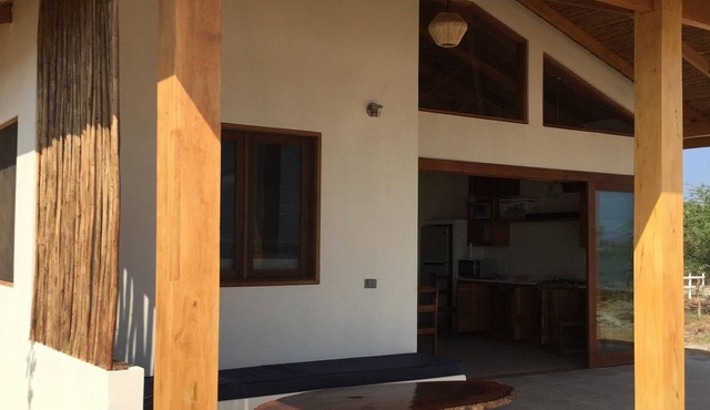 Beach Front Gigis House A/C Playa Santana Popoyo Tola 3 Bedroom in Tola