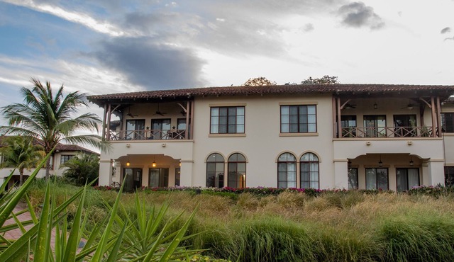Beachfront Condo in Rancho Santana 1 second walk to the beach and pool! in Tola