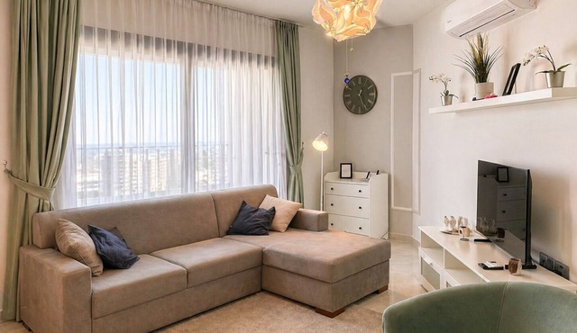 Beautiful apartment with a magic view from the balcony in İskele in Yeni İskele