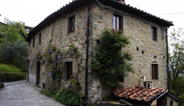 Beautiful House in the hills near Lucca - Pet Friendly - in Bagni di lucca