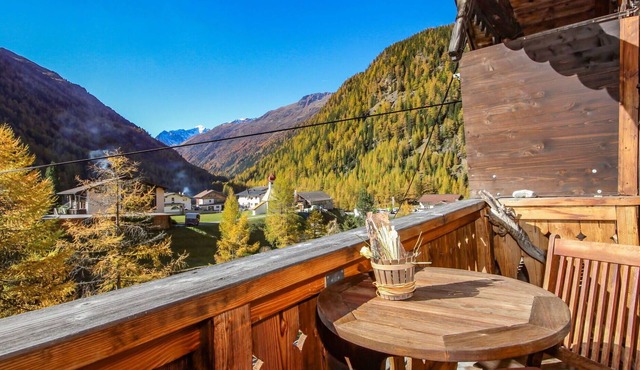Beautiful villa for 4 people with WIFI, TV, patio, panoramic view and parking in Solden