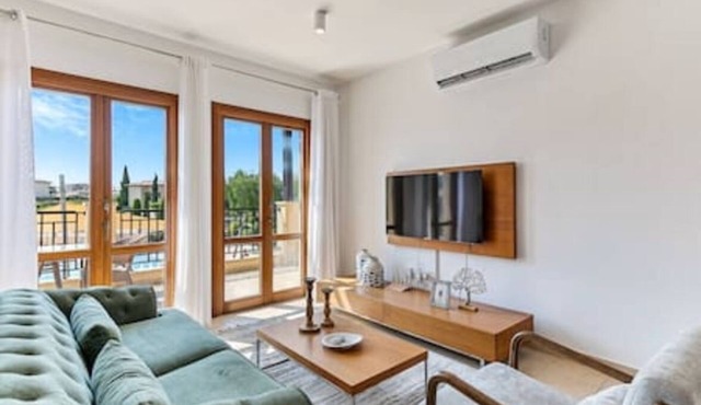 BF12 Adjacent to Aphrodite Hills - Pool & Terrace