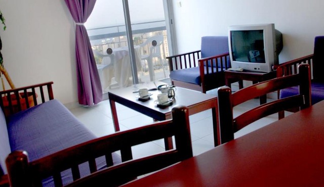 Blue Crane Hotel Apts