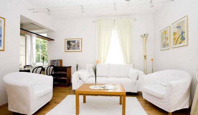 Bright Apartment "Bregenz 6 Top 3" with Wi-Fi, Balcony, Terrace & Garden in Bregenz