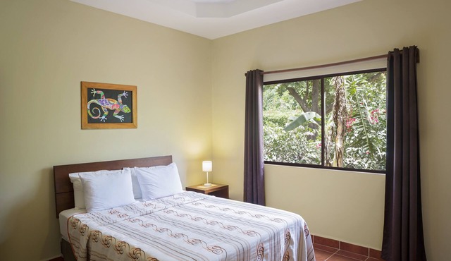 Bring your whole family/big group of friends with these two houses in one! in Tola