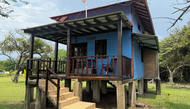 Cabana Mitchell is a beachfront cozy cabana at Playa Tesoro in Leon