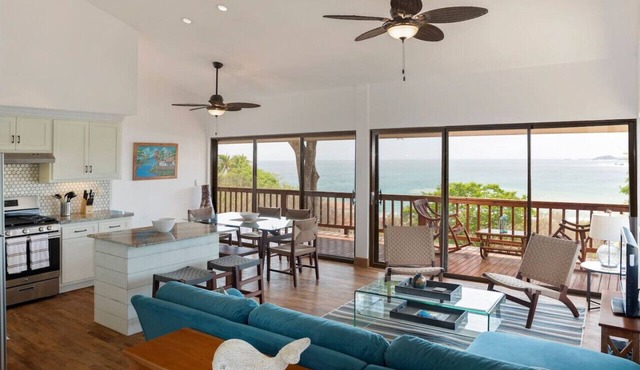 Casa Carolina · Casa Carolina - Luxurious beach home in Santana in Rancho Santana