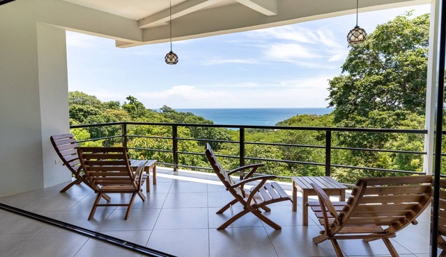 Casa Paraíso - Top Floor, Stunning Views of Playa Maderas, Walk to Surf in San Juan del Sur