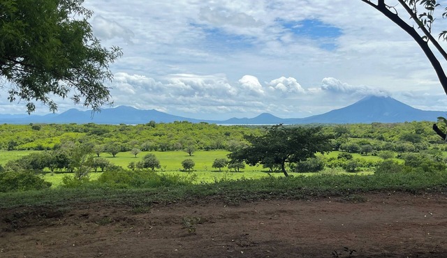 Charming country casita near Nagarote with amazing views of Momotombo in Nagarote