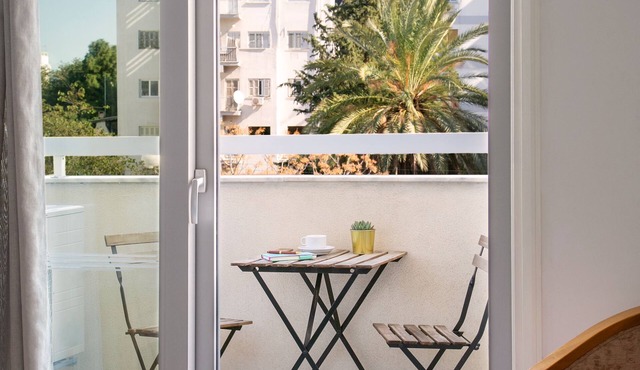 Cleopatra Hotel