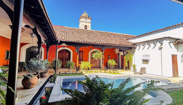 'Colonial House' in Granada