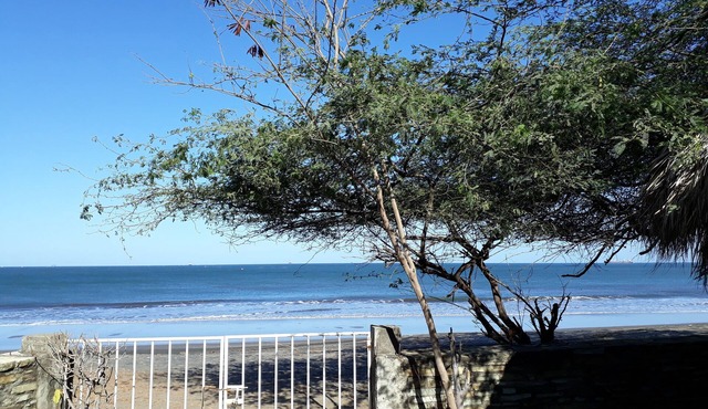 Cozy little beach house in Miramar in Miramar