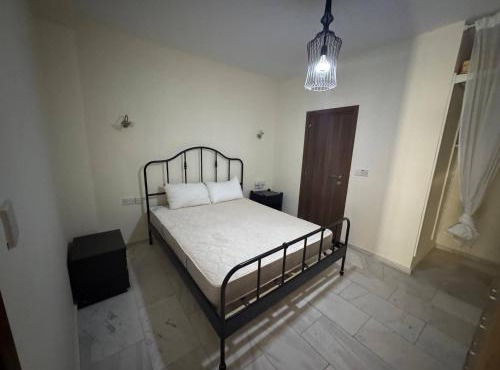 Cozy Stone house with 1 bedroom in Marathounda