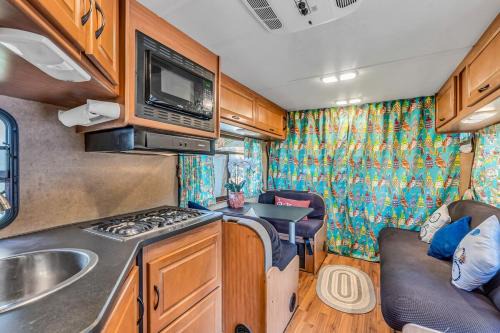 Cozy Studio And RV in Rodeo