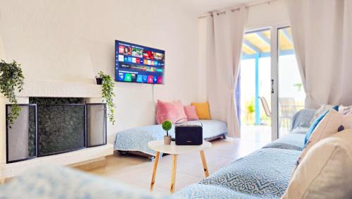 CSS Calm Smart Superior 2BD with Private Yard in Khlorakas