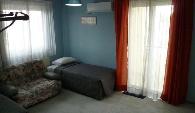 Datacom House - The Sky Blue Room in Nicosia