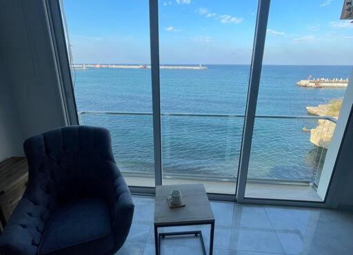 Denize sifir 3+1 Daire in Kyrenia