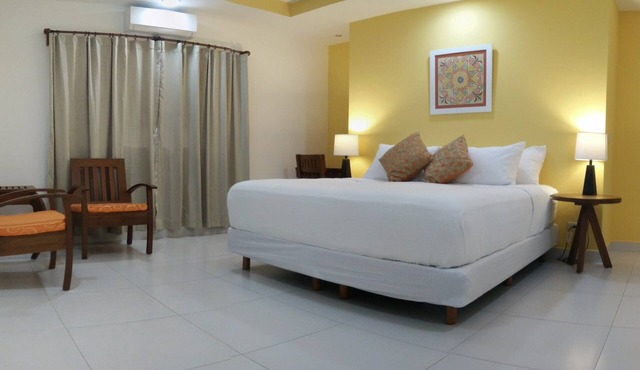 El Mirador Suites and Lounge in Managua