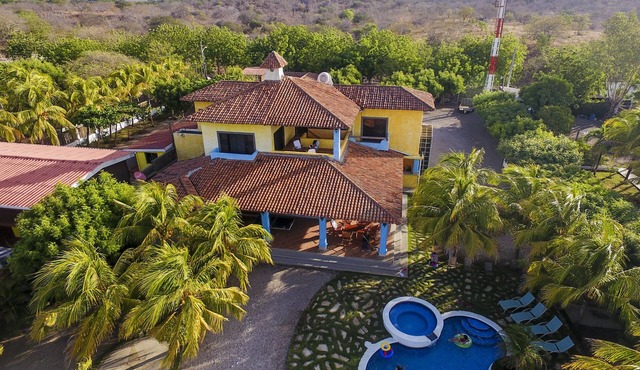 Exclusive Beachfront Large Spanish Estate for up to 30 people, WiFi in Managua